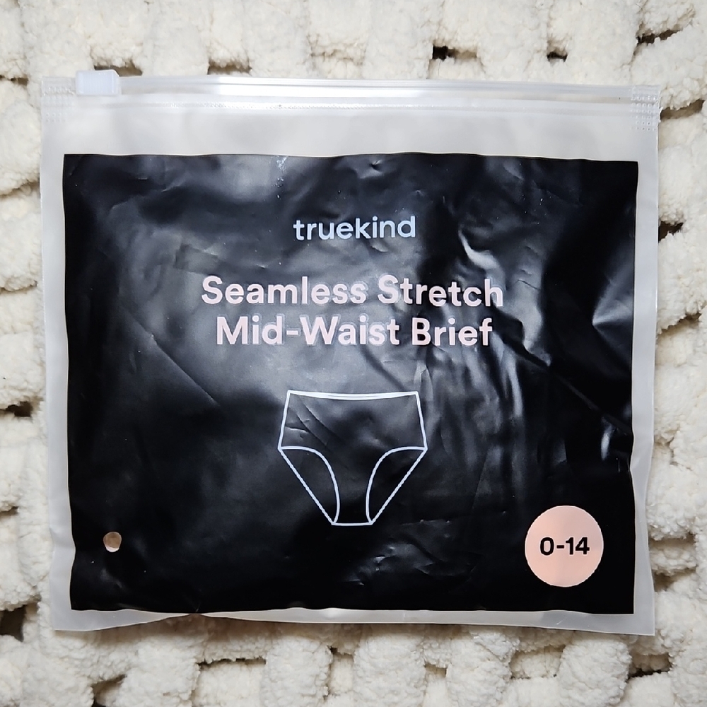 Truekind Seamless Stretch Mid-Waist Brief